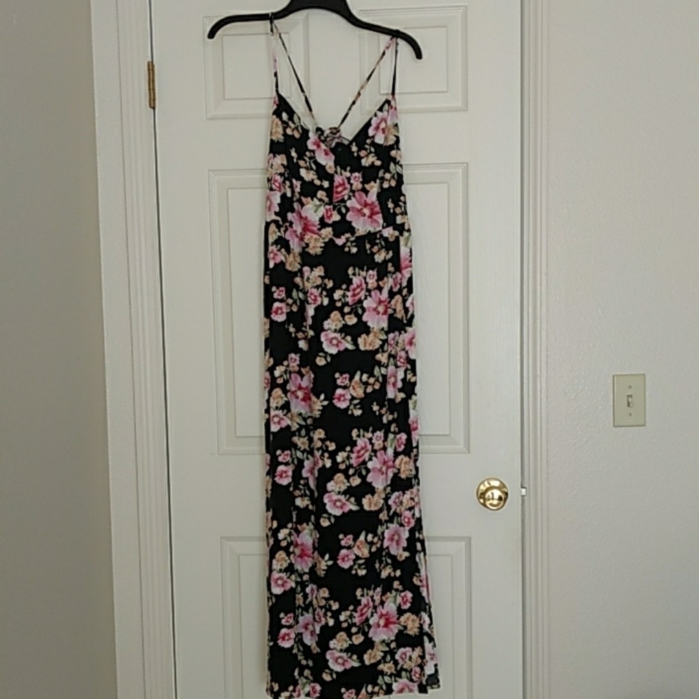 Forever 21+ Black Floral Maxi Dress